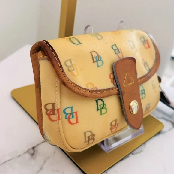 Dooney & Bourke Vintage Rainbow DB Vinyl Leather Multicolor‎ Wristlet - Picture 4 of 11